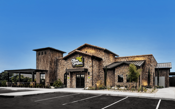 Olive Garden Restaurant Exterior